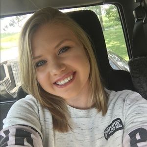 Meet your Posher, Abby